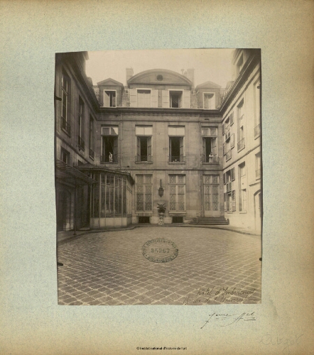 Hôtel d'Imbercourt, 15 Rue de l'Université
