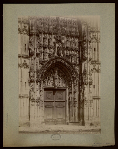St Riquier (Somme), église, porte centrale (mai 1887)