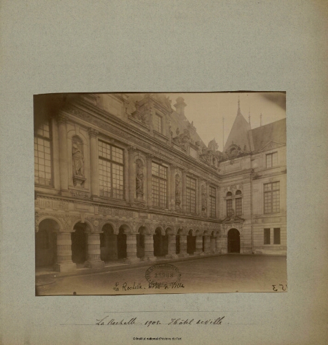 La Rochelle 1908, Hôtel de Ville