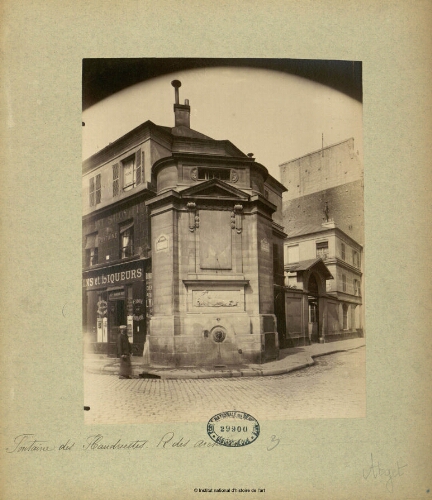 Fontaine des Haudriettes, Rue des Archives