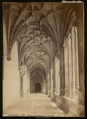 Salamanca. Galeria del claustro de Sto Domingo