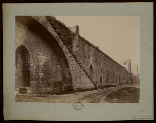 Aigues-Mortes, Intérieur des fortifications, côté est (mars 1888)