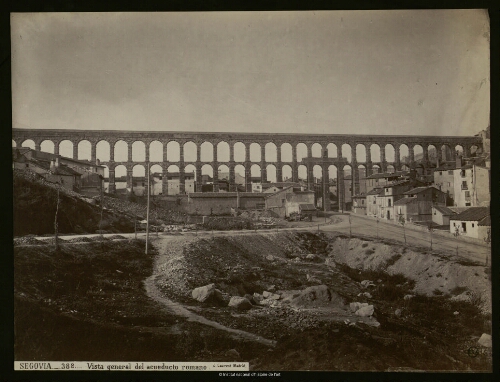 Segovia. Vista general del acueducto romano