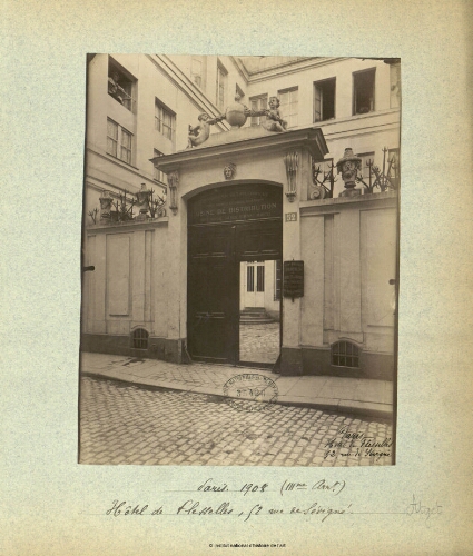 Paris [...], Hôtel de Flesselles, 52 Rue de Sévigné