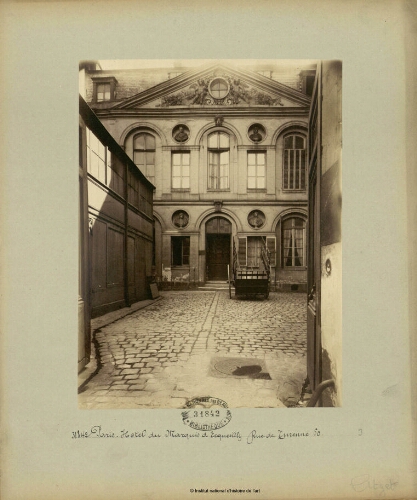 Paris, Hôtel du Marquis d'Ecquevilly, Rue de Turenne 60