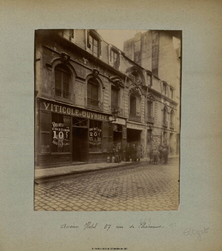 Ancien Hôtel, 57 Rue de Charonne