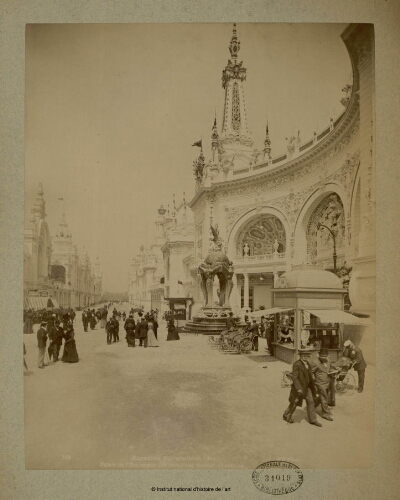 Exposition Universelle de 1900. Palais de l'Esplanade des Invalides, Section Française