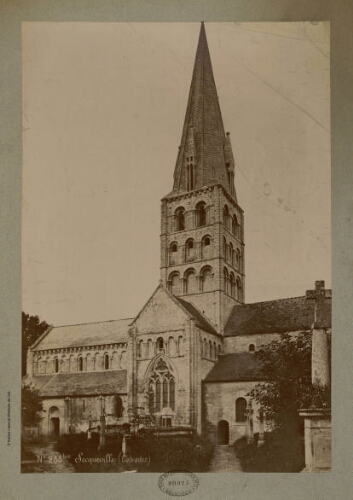Secqueville (Calvados) [façade de l'église et clocher]