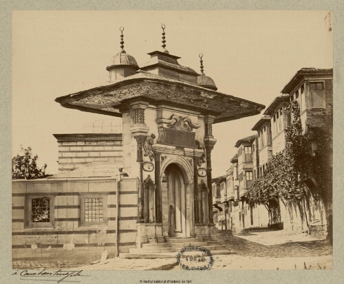 Entrée de la mosquée Ste Sophie [à Constantinople]