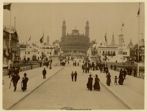 Exposition Universelle de 1900. Le Pont d'Iéna et le Trocadéro