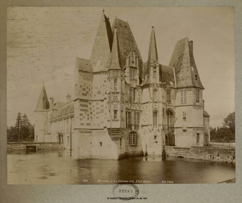 Mortrée. Le Château d'O, XVIème siècle