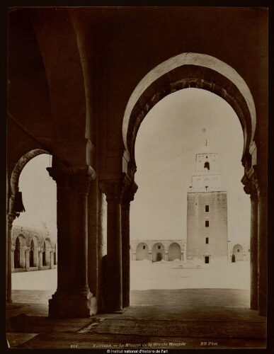 Kairouan. Le Minaret de la Grande Mosquée
