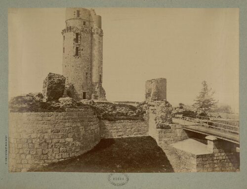 Montlhéry (Seine et Oise) [château]