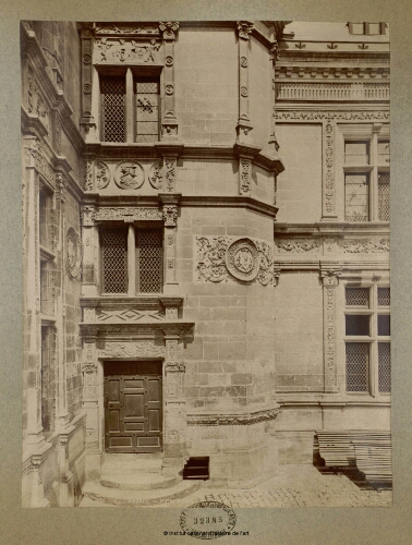 Angers. Hôtel Pincé, détails d'architecture