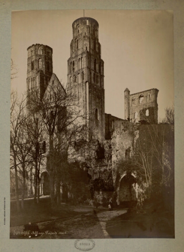 Jumièges, Abbaye, façade ouest