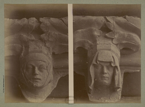 Visages de femmes sculptées