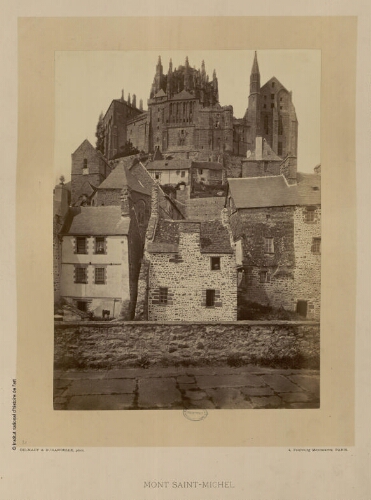 Mont Saint-Michel [Vue des bâtiments de l'abbaye]